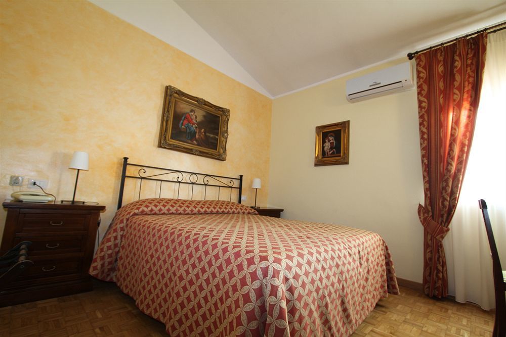 La Vecchia Fattoria Hotel Loreto Exterior photo